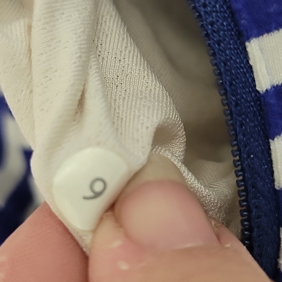 Lululemon Striped Stride Jacket size 6 - Picture 4 of 5